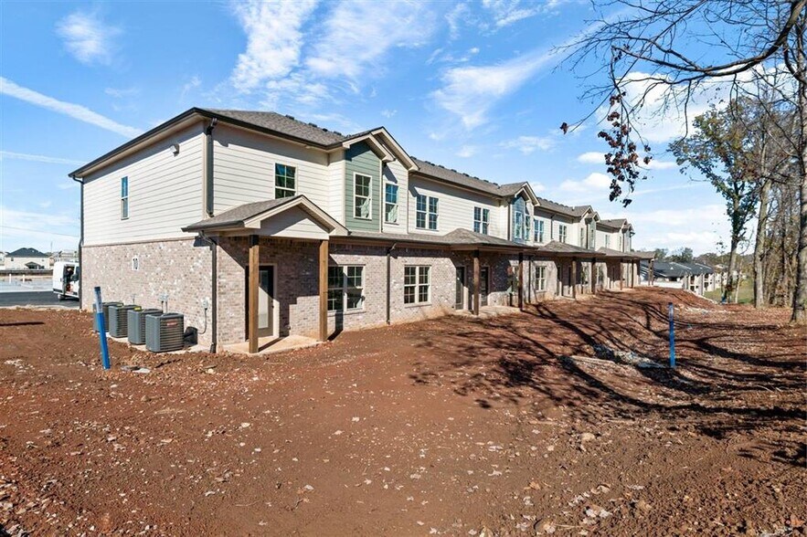 More Photos Of 721 Plano Rd, Bowling Green Apartments For Sale