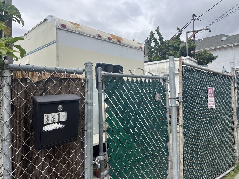 More Photos Of 3314 San Pablo Ave, Oakland Parking Lot For Sale