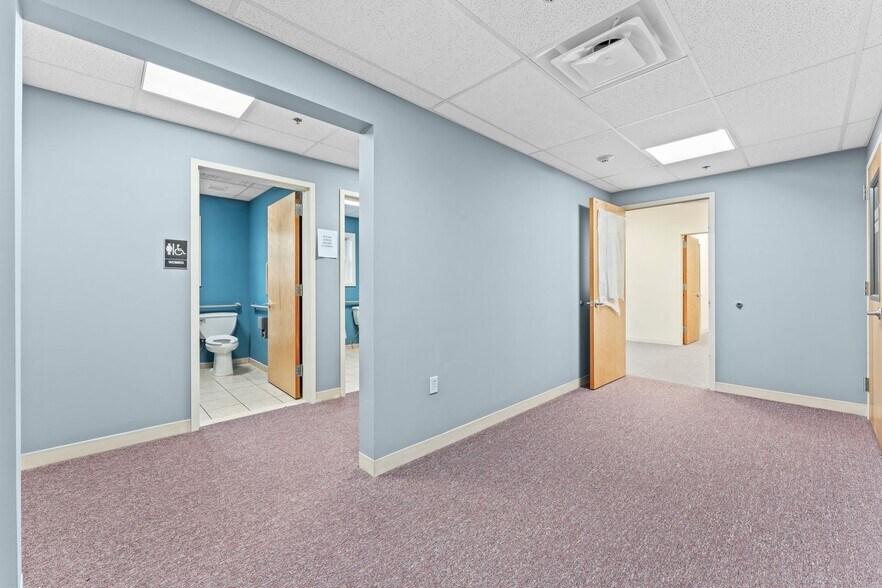 More Photos Of 17 Elm Ave, Hackensack Rehabilitation Center For Lease