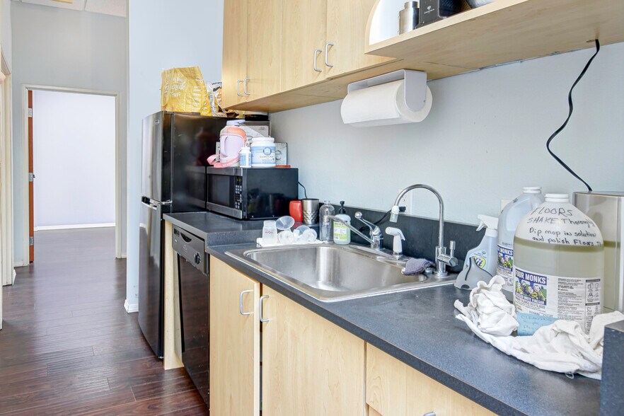 More Photos Of 88 Inverness Cir E, Englewood Office For Sale