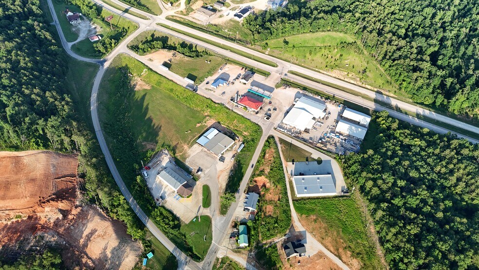 More Photos Of 25 Commercial Dr, Van Buren Restaurant For Sale