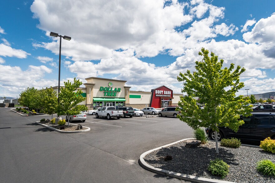 More Photos Of 1837 S 1st St, Yakima General Retail For Sale