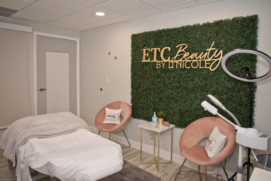 More Photos Of 85 SW 5th Ave, Delray Beach Office For Lease