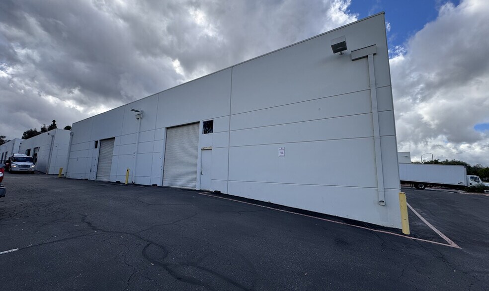 More Photos Of 1132 Olympic Dr, Corona Manufacturing For Sale