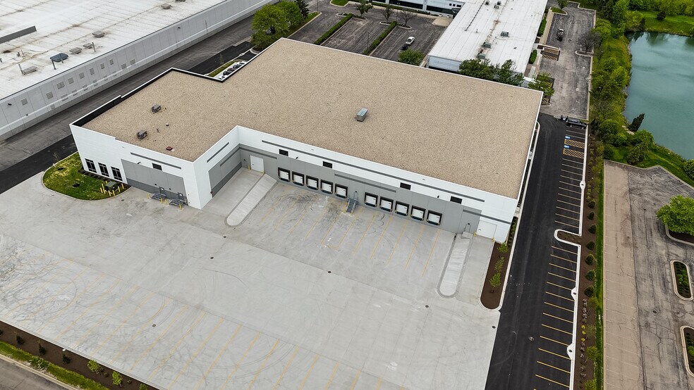 More Photos Of 2290 White Oak Cir, Aurora Warehouse For Lease