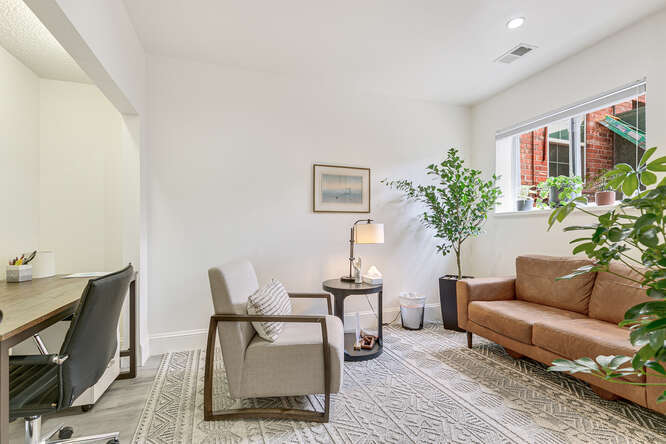 More Photos Of 1658-1668 N Lafayette St, Denver Office For Sale