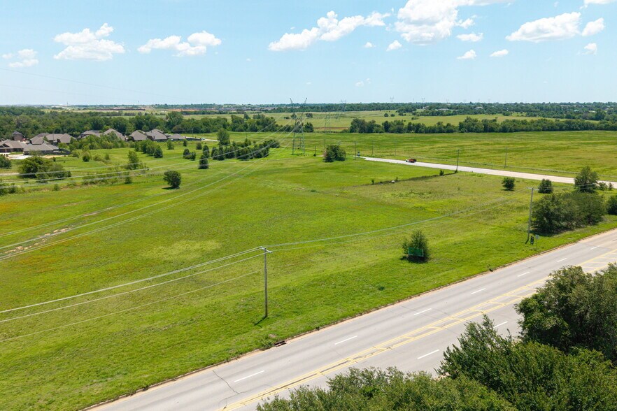More Photos Of 4500 S Mustang Rd, Mustang Land For Sale