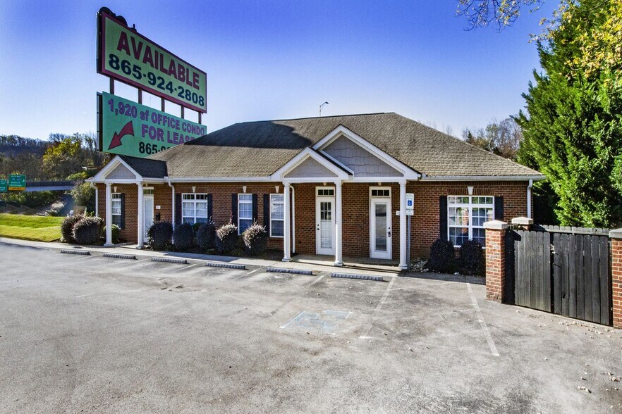 More Photos Of 4409 Central Ave Pike, Knoxville Office For Sale