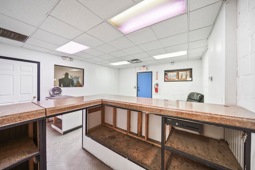 More Photos Of 105 S Ortonville Rd, Ortonville Freestanding For Sale