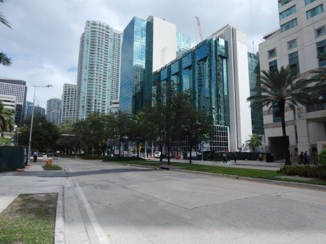 More Photos Of 1110 Brickell Ave, Miami Office For Sale