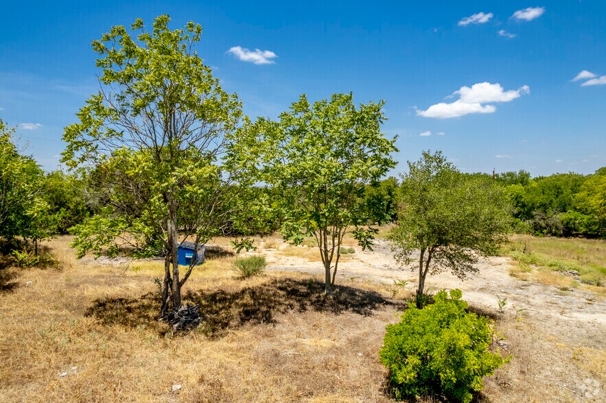 More Photos Of 18711 Interstate 35 N, Schertz Land For Sale