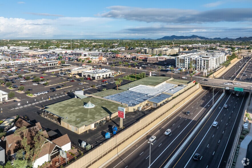 More Photos Of 1701 E Camelback Rd, Phoenix Freestanding For Lease