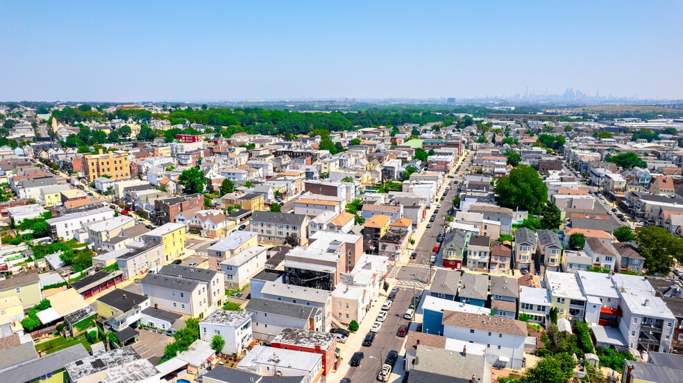 More Photos Of 302-304 N 3rd St, Harrison Apartments For Sale