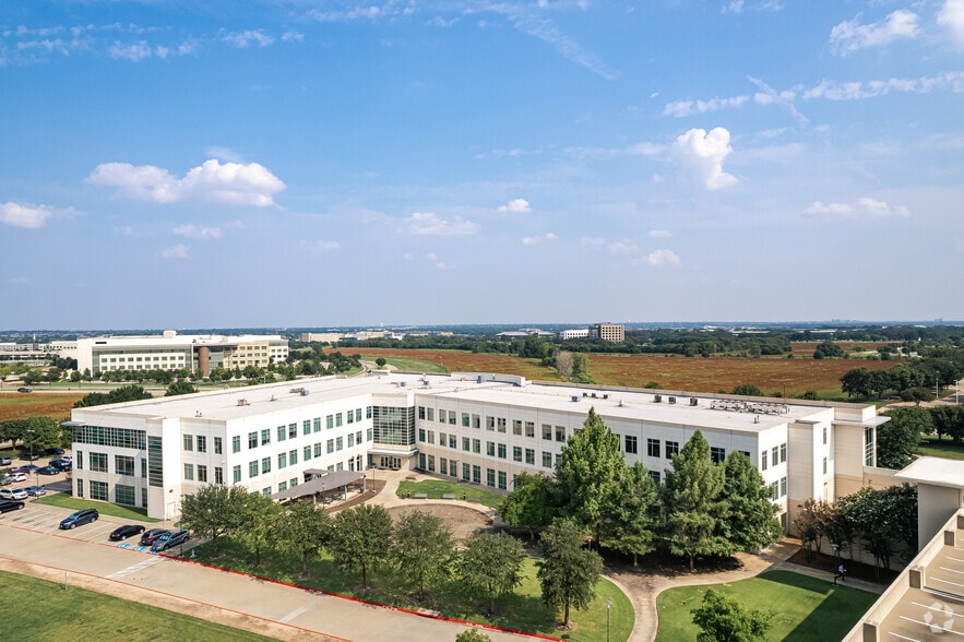 More Photos Of 5501 Headquarters Dr, Plano Office For Lease