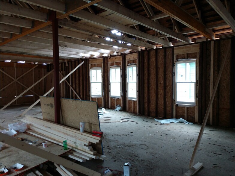 More Photos Of 1336 Glenwood Ave, Atlanta Restaurant For Lease