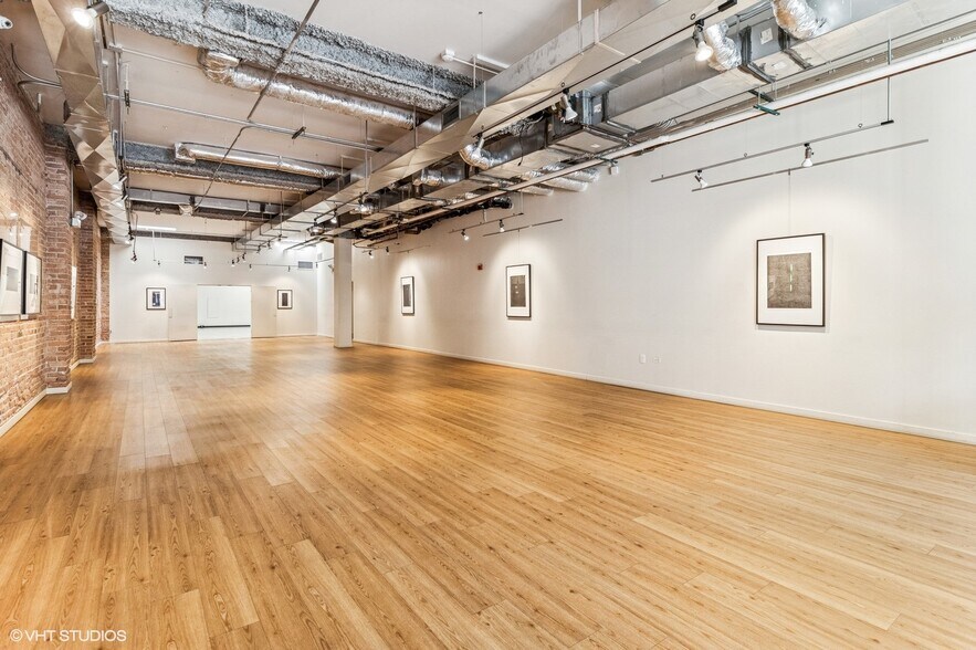 More Photos Of 1923-1925 N Halsted St, Chicago General Retail For Sale