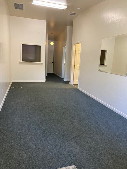 More Photos Of 634 Schemmer Dr, Prescott General Retail For Lease