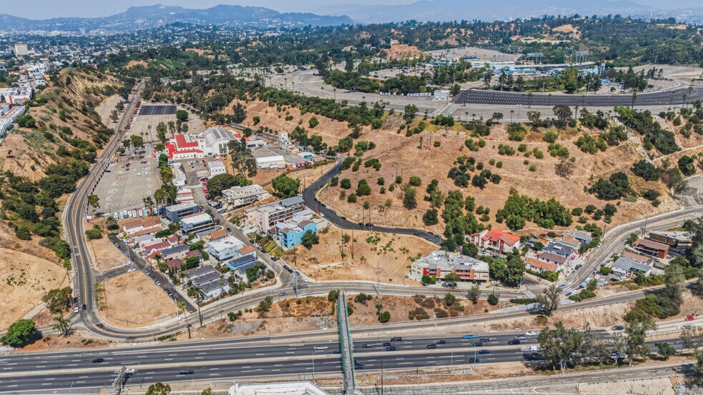 More Photos Of 626 Lookout Dr, Los Angeles Land For Sale