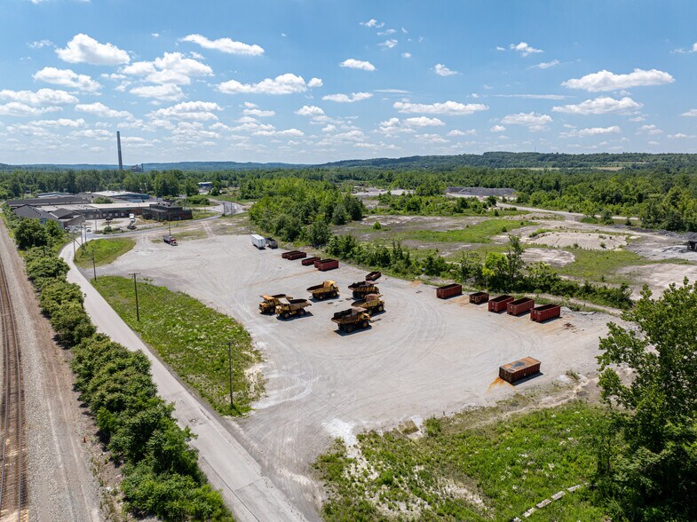 More Photos Of 372 Rundle Rd, New Castle Warehouse For Lease