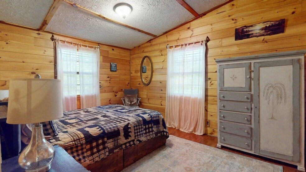 More Photos Of 8045 Sarah Thomas Rd, Silver Point Specialty For Sale