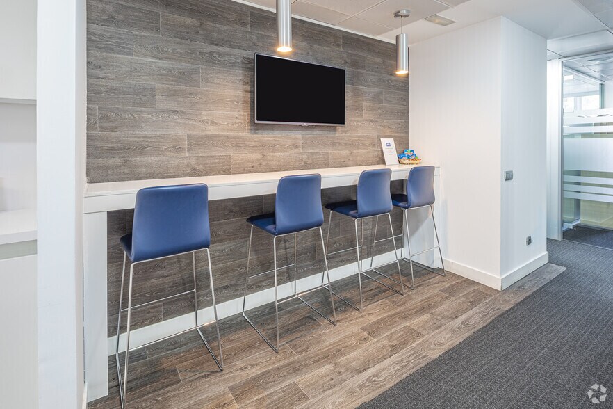 More Photos Of 93 Paseo Castellana, Madrid Coworking Space