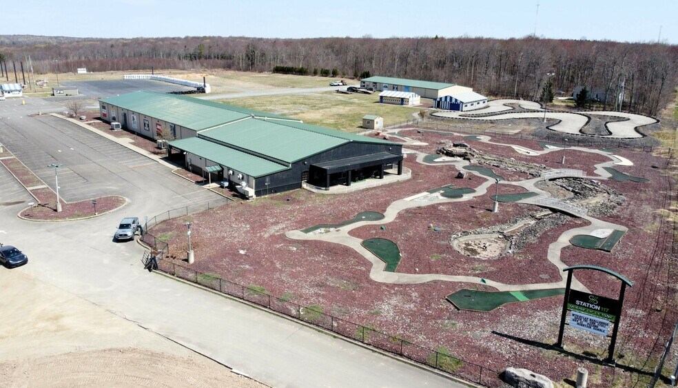 More Photos Of 1171 Main St, Gouldsboro Sports And Entertainment For Sale