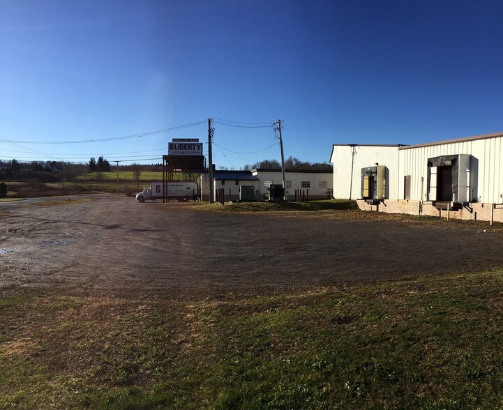 More Photos Of 44-49 Venner Rd, Amsterdam Manufacturing For Lease