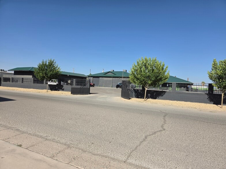 Primary Photo Of 1805 Futurity Dr, Sunland Park Manufacturing For Lease