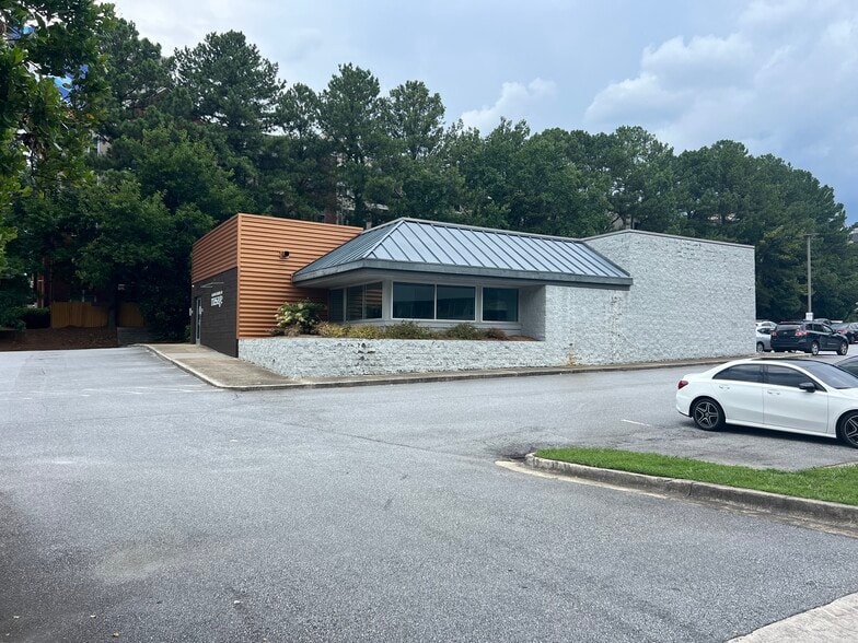 More Photos Of 1888 Cotillion Dr, Atlanta Loft Creative Space For Sale