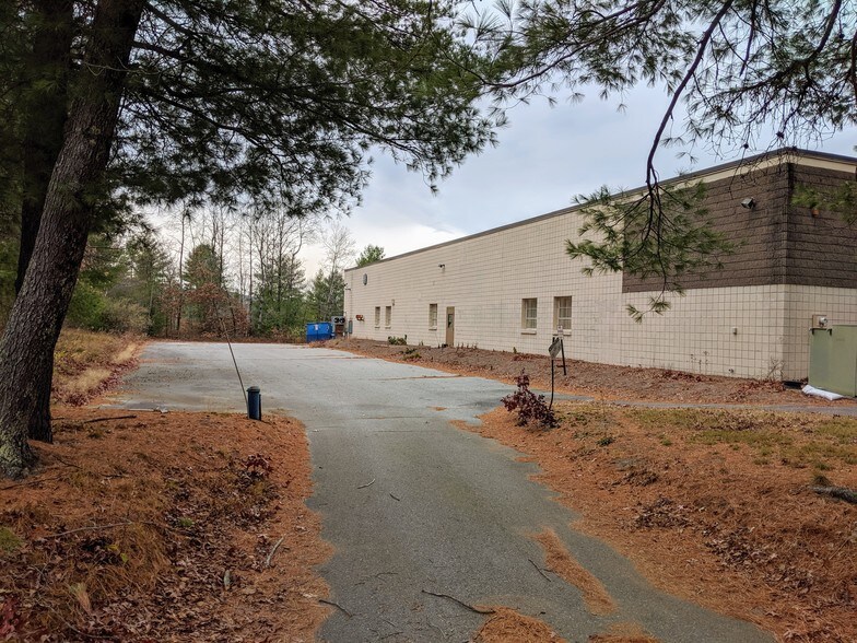 More Photos Of 7 Northern Blvd, Amherst Industrial For Sale