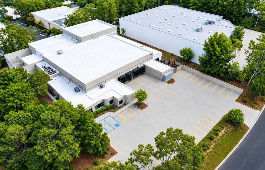 More Photos Of 2525 Birch St, Vista Warehouse For Lease