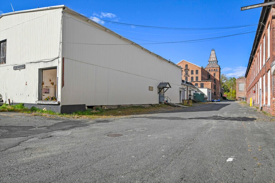 More Photos Of 20 Keeler St, Pittsfield Manufacturing For Sale