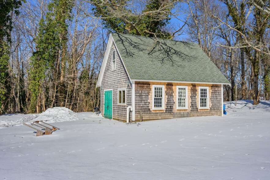 More Photos Of 88, 86A, & 86B MA-6A, Orleans Apartments For Sale