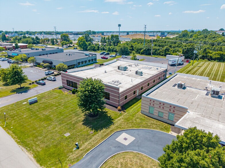 More Photos Of 275 Outerbelt St, Columbus Office For Sale