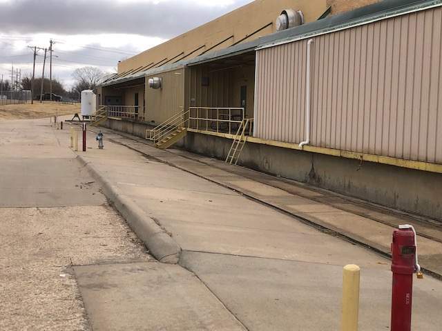 More Photos Of 2000 Liquitex Ln, Winfield Manufacturing For Lease