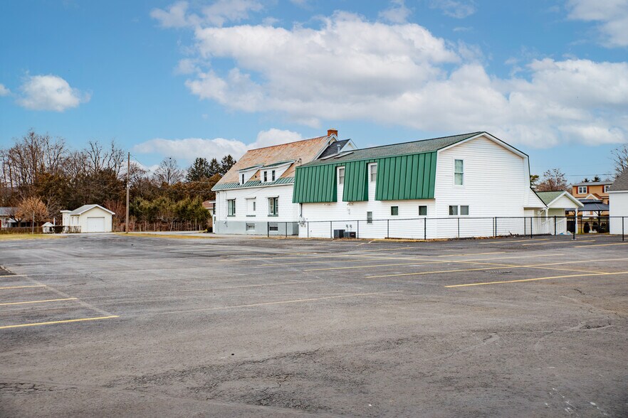 More Photos Of 126 Mariaville Rd, Schenectady General Retail For Sale