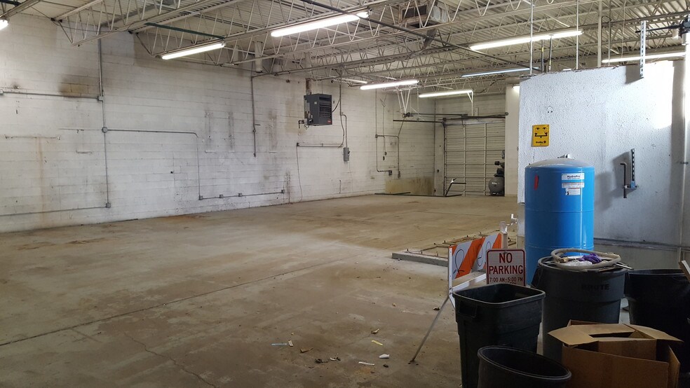 More Photos Of 2990 Larimer St, Denver Warehouse For Lease