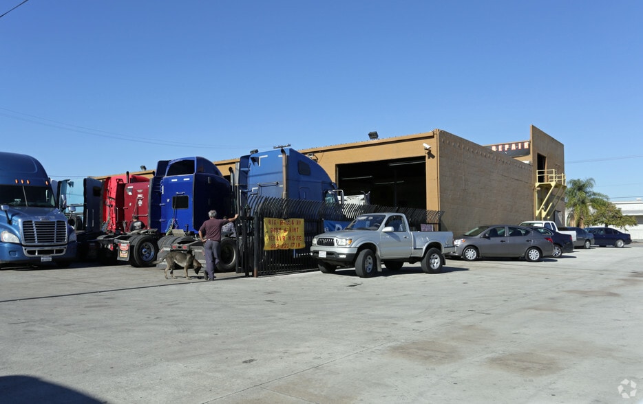 More Photos Of 245 E Valley Blvd, Rialto Service For Lease