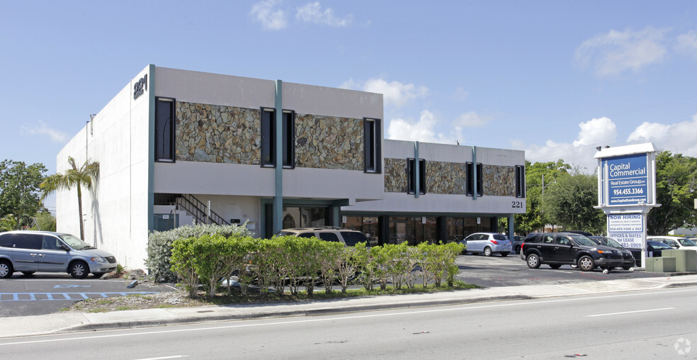 Primary Photo Of 221 W Hallandale Beach Blvd, Hallandale Beach Coworking Space