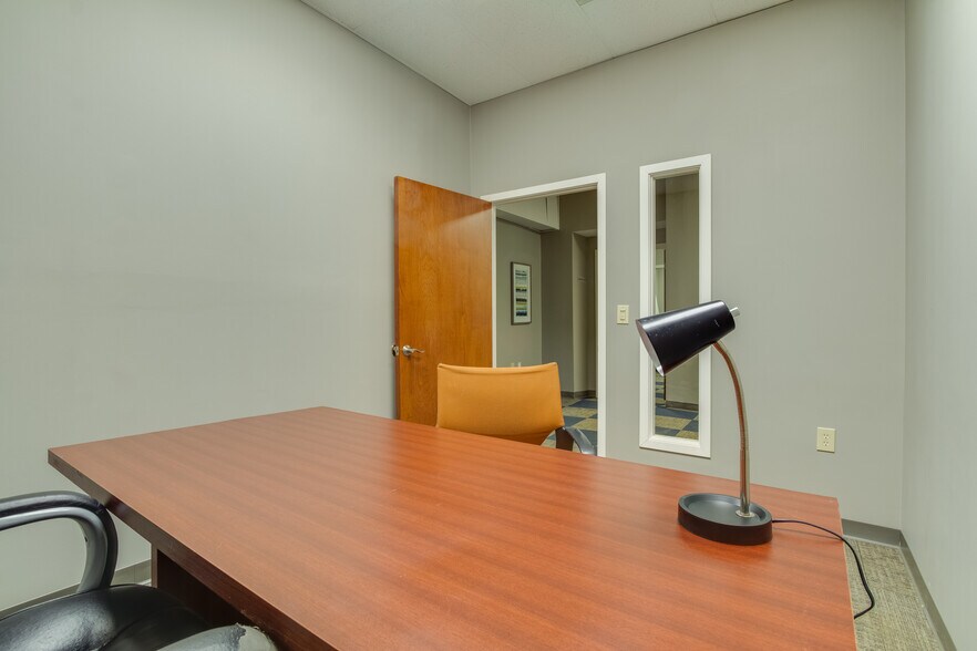 More Photos Of 227-229 S Washington Sq, Lansing Storefront Retail Office For Sale