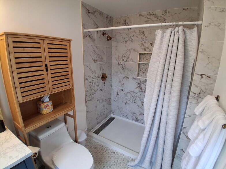 More Photos Of 117 Water St, Stonington Apartments For Sale