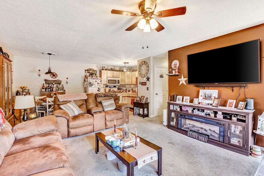More Photos Of 207 W Funderburg Rd, Fairborn Apartments For Sale