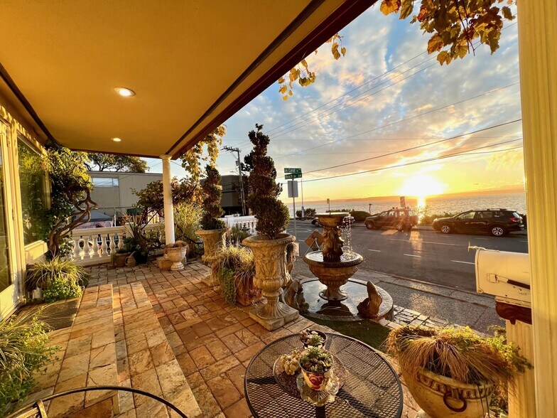 More Photos Of 4030 Beach Dr SW, Seattle Specialty For Sale