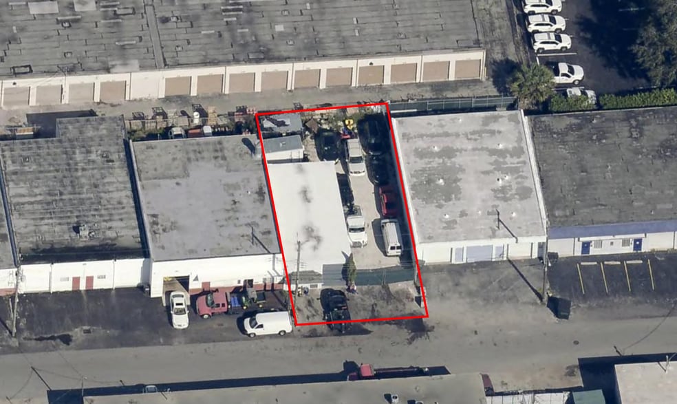 More Photos Of 241 NE 32nd Ct, Oakland Park Warehouse For Sale