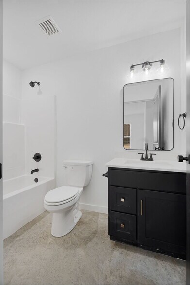 More Photos Of 5600 Spradling Ave, Fort Smith Multifamily For Sale