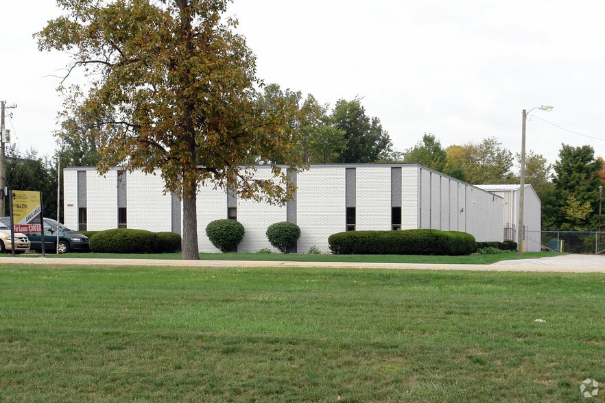 Primary Photo Of 6550 Guion Rd, Indianapolis Warehouse For Sale