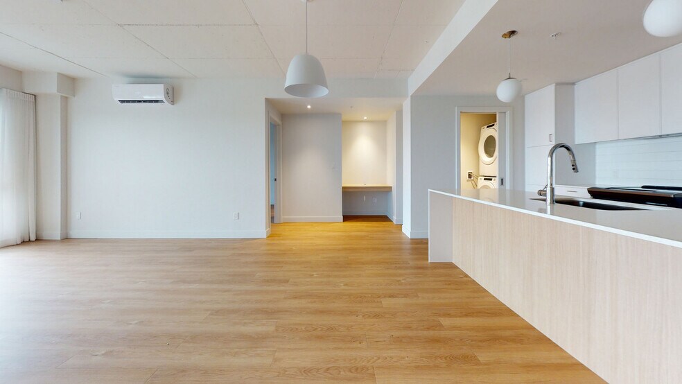 More Photos Of 8405 Pl Saint-Charles, Brossard Apartments For Lease