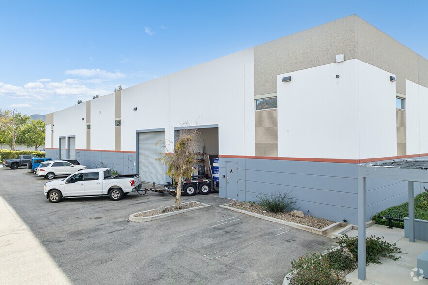 More Photos Of 4682 Calle Bolero, Camarillo Warehouse For Lease