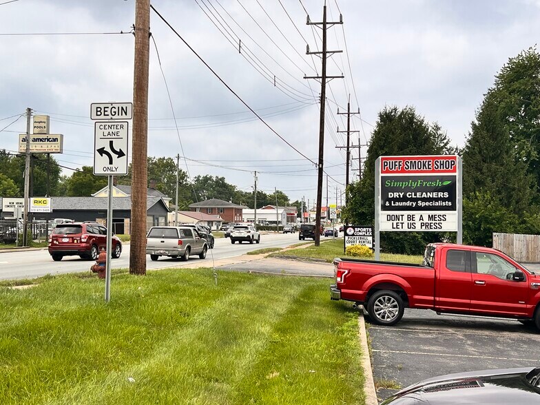 More Photos Of 810 Ohio Pike, Withamsville Office For Lease