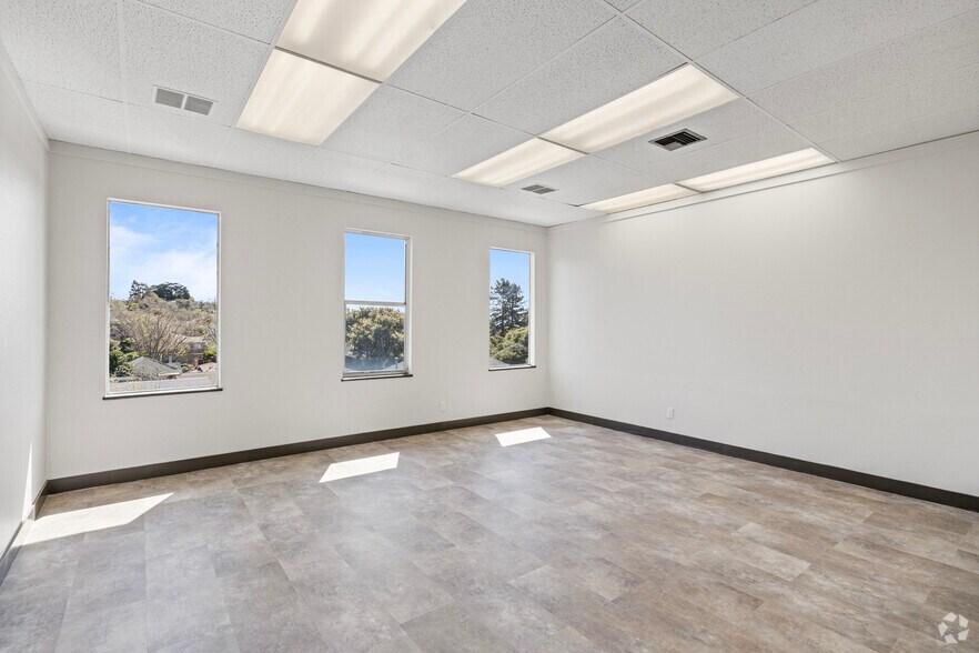 More Photos Of 1758-1760 Solano Ave, Berkeley Storefront Retail Office For Sale